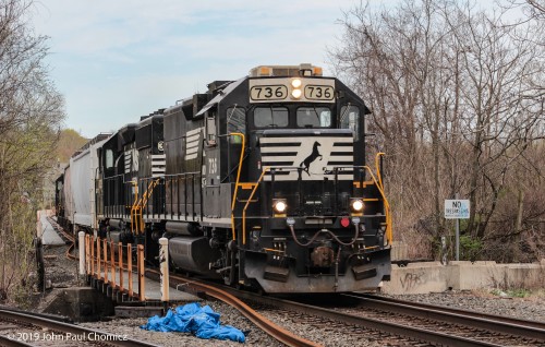 A local heads back west, towards Allentown yard, after crossing the Delaware River.