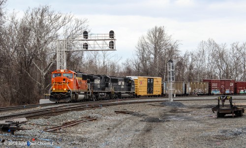 A BNSF pumpkin leads a westbound mixed freight, out of Allentown Yard.