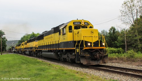 SU-99 passes Newfoundland Station, on its way to Binghamton, NY.