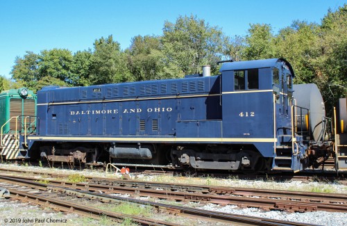 Yet another of SMS' collection of Baldwins, this one a VO-1000, sporting a more interesting Baltimore & Ohio livery, on display at the First Annual SMS Lines Wheels and Rails Day.