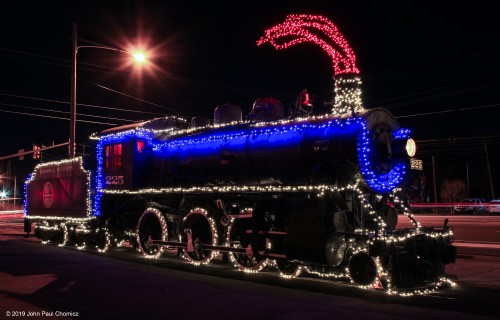 From this angle, the front number board of the Reading, Blue Moutain, and Northern #: 225 shines brightly.