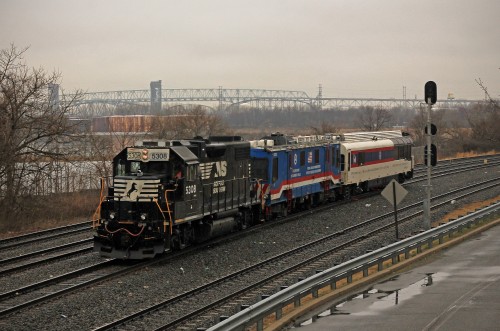 Entering Pavonia Yard at 36th St