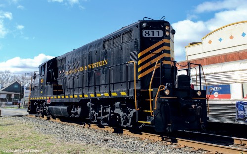 The Black River & Western GP9 #: 811 crosses Northampton Street, in Phillipsburg, NJ.