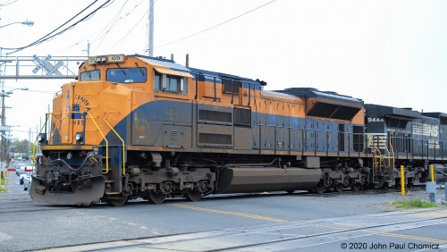 Here, we get a nice view of the dirt on the CNJ unit, while it crosses River Avenue, to separate the train on different tracks.