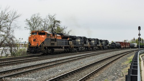 CNJ heritage unit leading train 39G, through 36th Street Station, in Pennsauken, NJ.