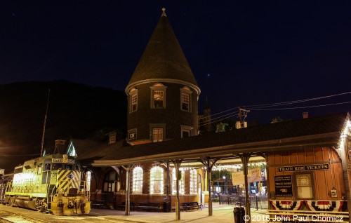 After a day of excursions, RBM&N GP30 #: 2530 rests in front of the cheerily lit Jim Thorpe Station on a nice July night.