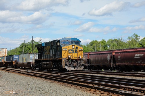 CSX-ES44AC-716-1.jpg