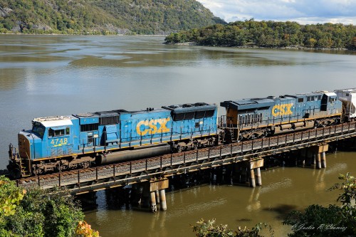 CSX SD70MAC #4748 Bear Mountain, NY