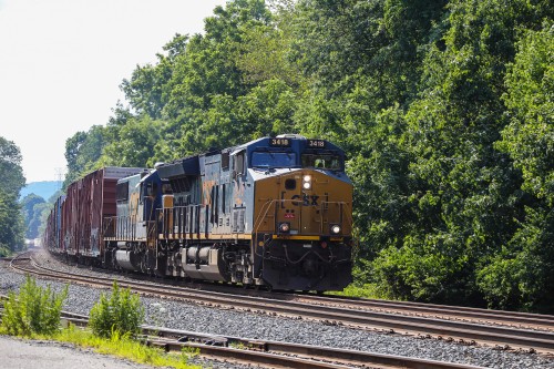 CSX ET44AH #3418 3