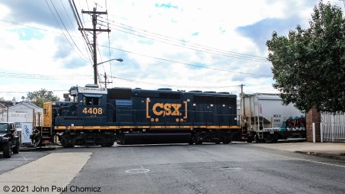 Another day, another Ferry Street crossing. This time, though, the Oak Island local isn't heading for Benjamin Moore, it is switching out covered hoppers from the Allied Extruders Plant in the Ironbound Section of Newark, NJ.