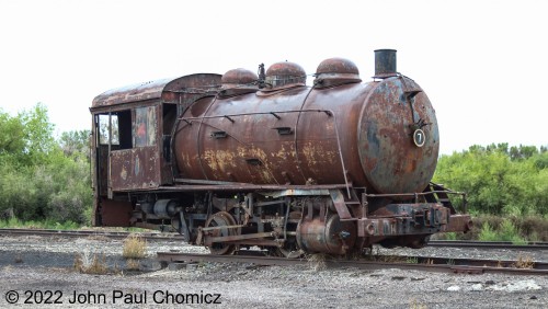 Fireless Steamer #: 7 was a surprise hidden gem that I found while exploring around the defunct San Luis & Rio Grande railyard. Not much is mentioned about it but one source says it was an ex-US Navy steamer.