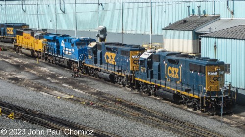 At the time of this photo, the Conrail heritage unit was the odd-man but 15 years prior this unit would've been right at home in a sea of Conrail blue units here in Selkirk. In fact, the CSX units would've been the oddity.