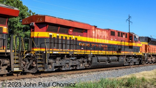 The sixth unit was the rusty KCS #: 4745 which had the Kansas City Southern de Mexico written on its side. I probably should've turned and taken a photo of the cab-side as it passed, as well. I'm guessing these schemes will only be around for a year or so as the CPKC merge is still young.