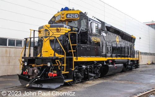 This year's "Family Day" was the debut of New Jersey Transit's newest heritage unit; the "Erie" unit. NJT GP40PH-2B  #: 4210 was built in October 1968 (around the same time as the ex-CNJ units) for the Penn Central Railroad as PC #: 3182.