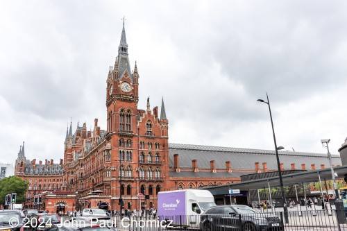 Almost impossible to get a photo without some traffic and extremely tight to get a clear elevation shot of an entire elevation, this photo was taken from the extreme East Southeast of St. Pancras Station. Additional construction barriers made it a bit more difficult to get a better angle.