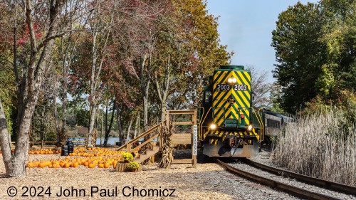 Arriving-at-the-Pumpkin-Patch..jpg