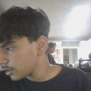 1762295295519_distracted