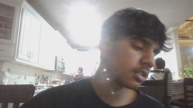 1762295355783_distracted