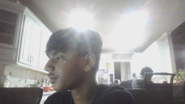 1762297407798_distracted