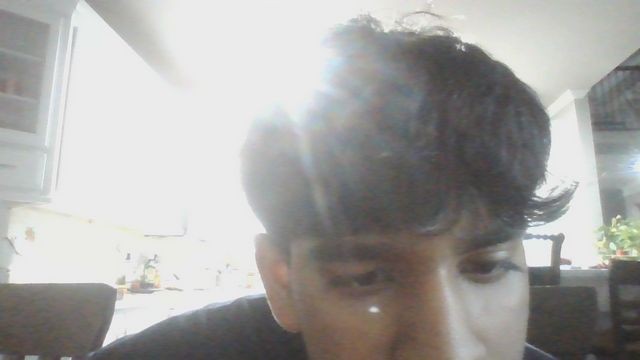 1762295917063_distracted