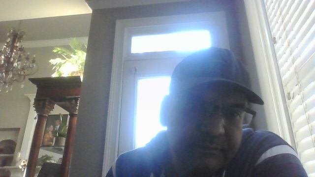 1762206129220_distracted