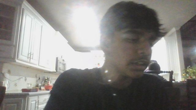 1762296168013_distracted